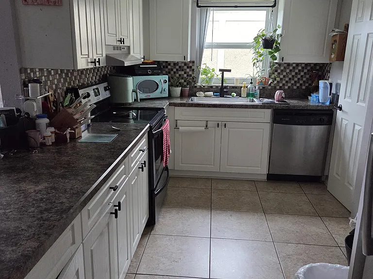 9918 Turf Way #8 — Photo 5