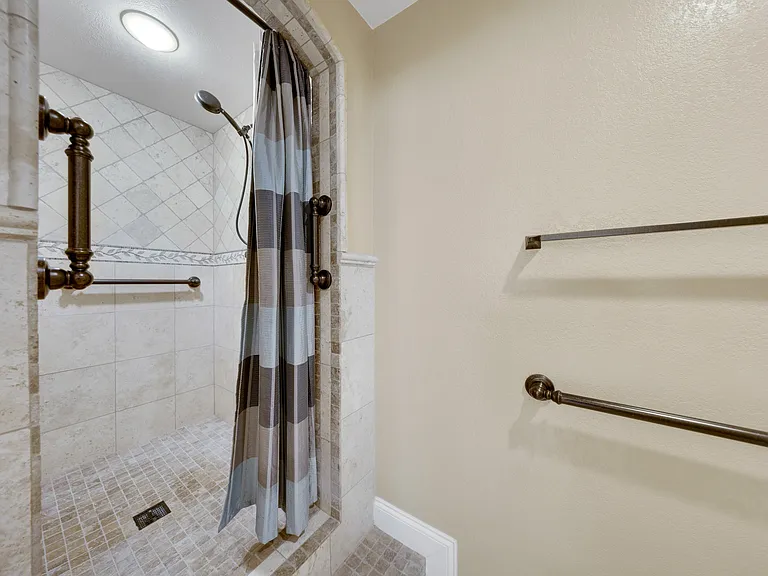 7750 Perlite Ave — Photo 30