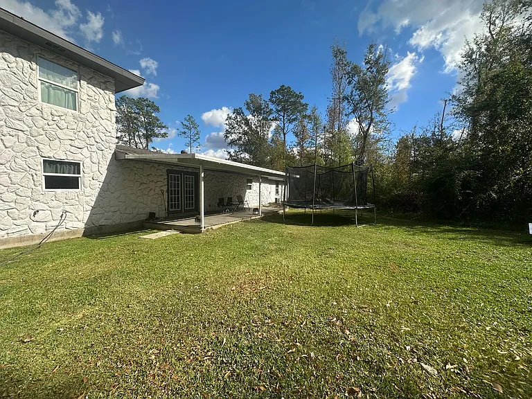 5797 N US Hwy #171 — Photo 26