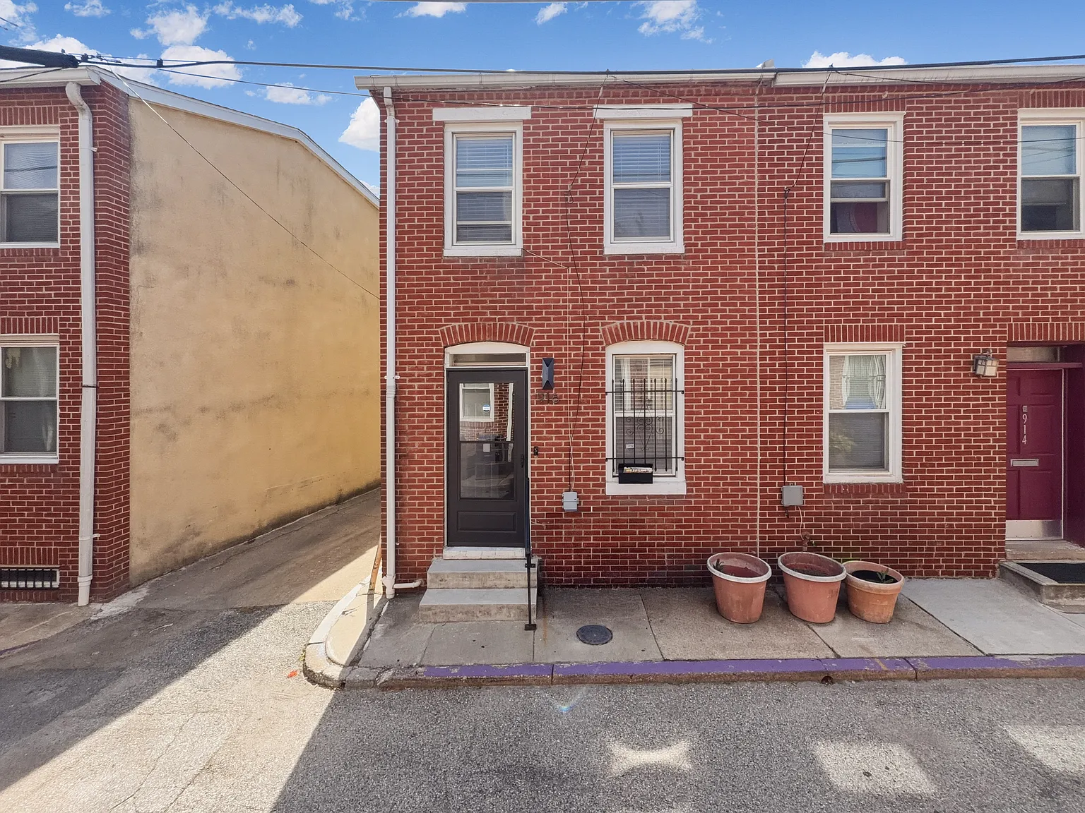 2 bed, 1148 sqft, $1,800 — Photo 1