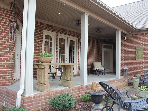 5th image of 20203 Capitol Hill Dr