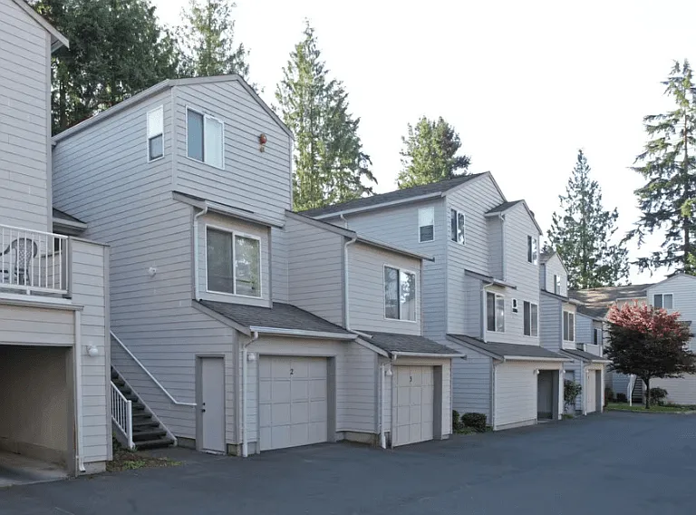 Fairway Edmonds Apts — Photo 1