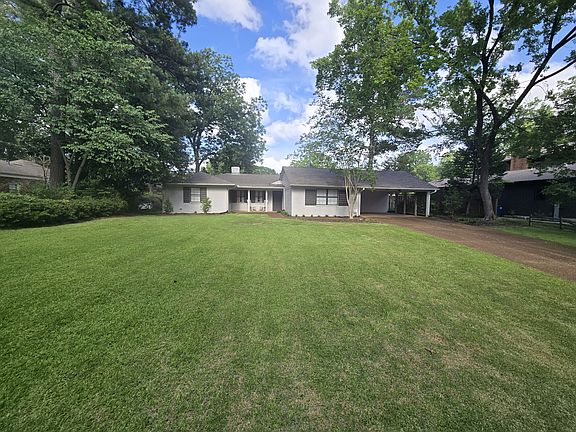 2nd image of 1436 Pecan Trees Dr