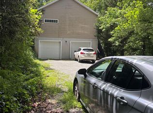 319 Glenn Bridge Rd, Arden, NC 28704