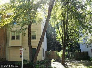 3937 Collis Oak Ct, Fairfax, VA 22033