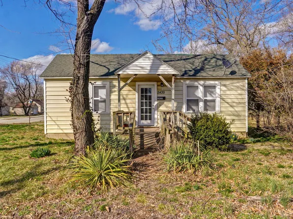 2435 W Phelps Street, Springfield, MO 65802