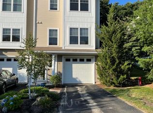 61 Woodview Way #61, Manchester, NH 03102
