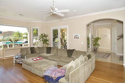 4th image of 5419 Villawood Cir