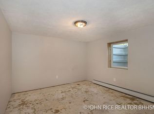 6752 Jackson Rd, Saranac, MI 48881