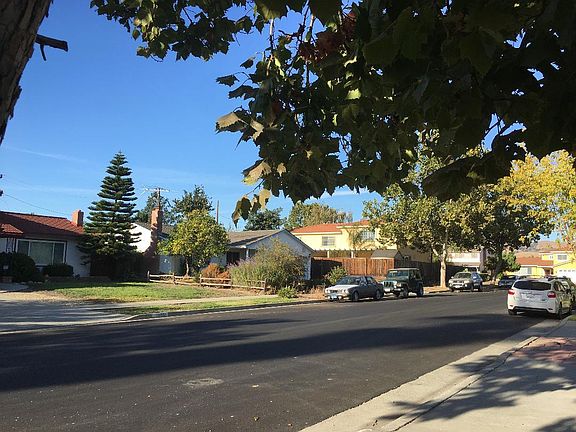 2nd image of 2780 Longford Dr