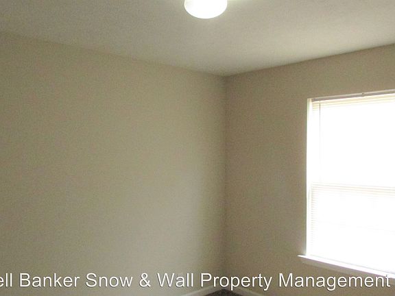 5th image of 1722 Saint Andrews Dr