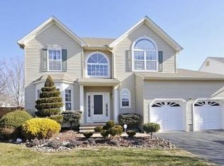 1 Trishs Ct, Matawan, NJ 07747