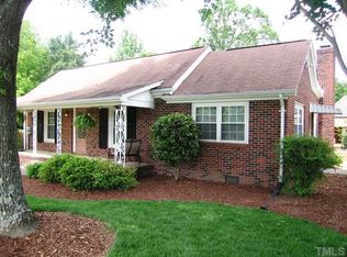 225 Woodlawn Rd, Mebane, NC 27302