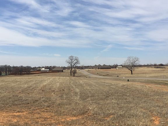 3rd image of 100 Meadow Lark Ln