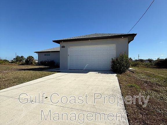 2nd image of 2609 NE 5th Pl