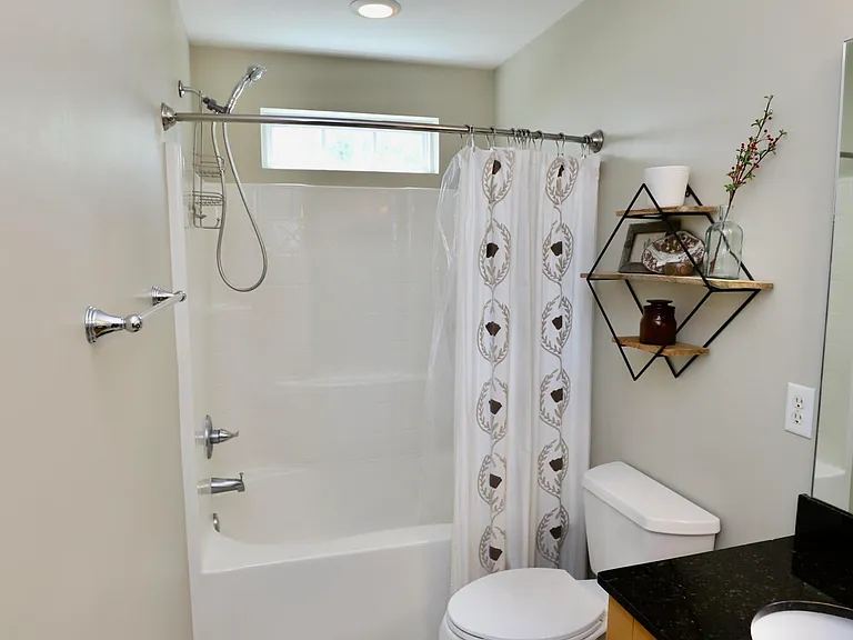 1116 Waverly Place Dr — Photo 47