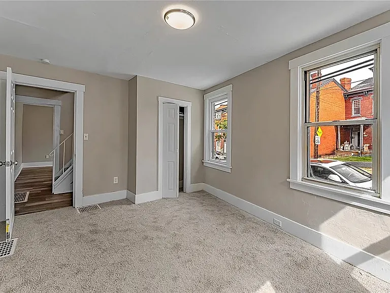 5243 Keystone St — Photo 8
