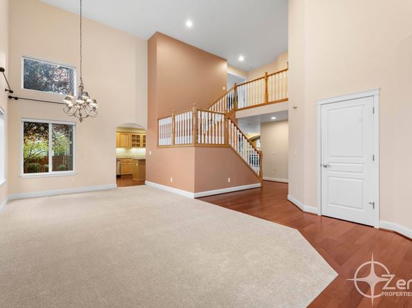 2903 NE 184th Ave