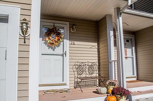 2nd image of 26 Farrwood Pl #26