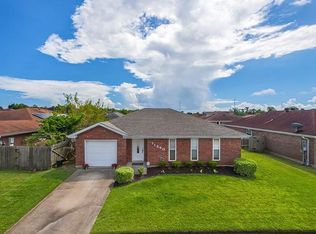 11240 Parkwood Ct N, New Orleans, LA 70128