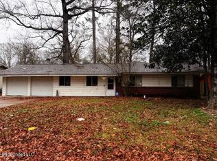 3306 Longwood Dr, Jackson, MS 39212
