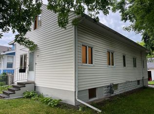 882 Cook Ave E, Saint Paul, MN 55106