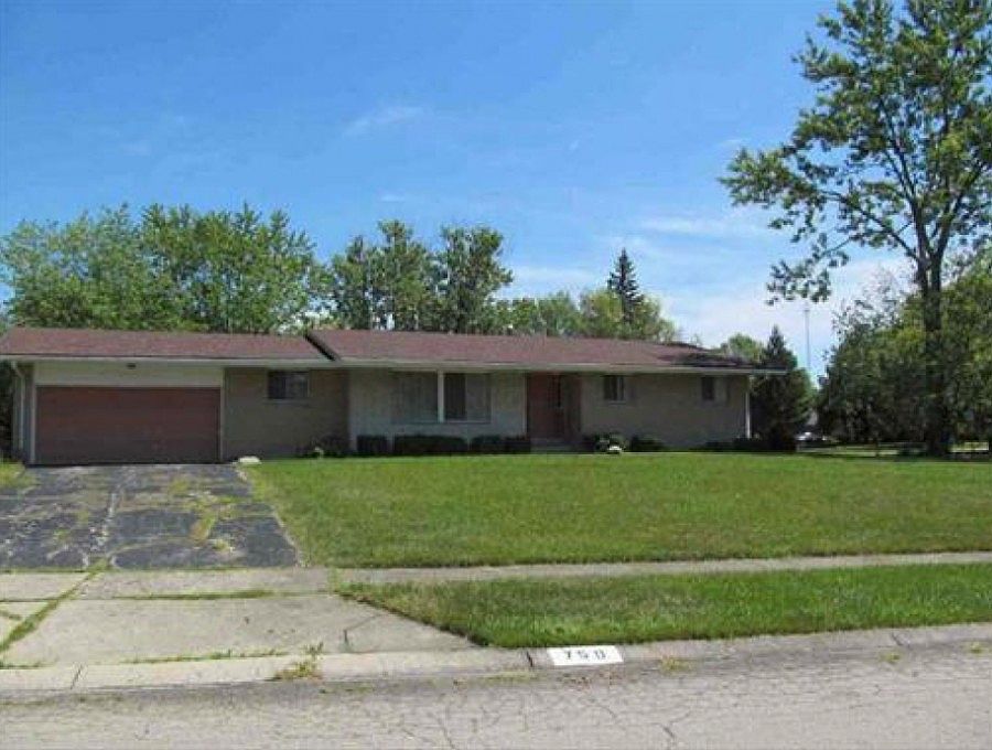 1st image of 750 Rosamond Dr