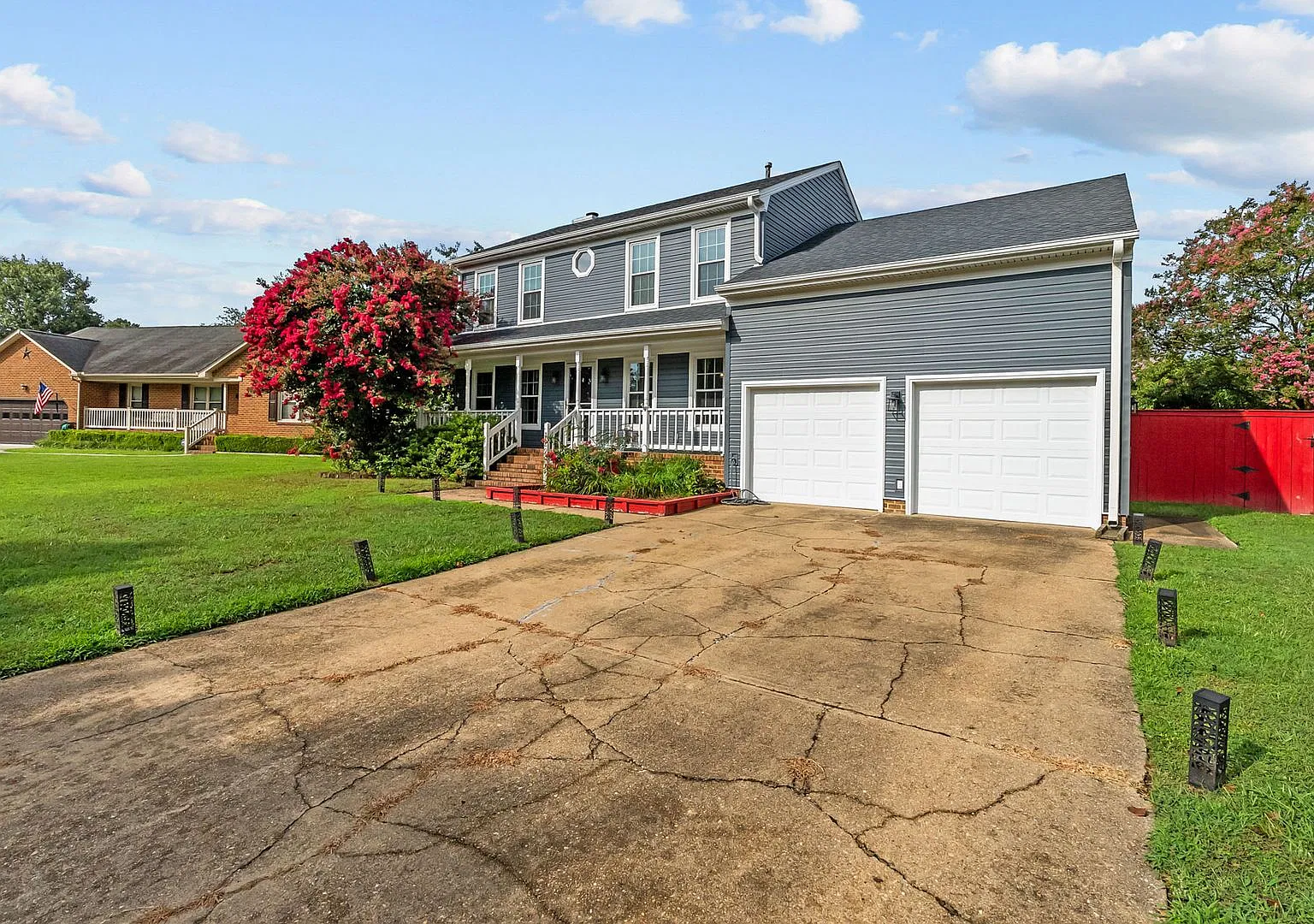 Luxury Family Living with a Resort-Style Backyard in Virginia Beach — Photo 2