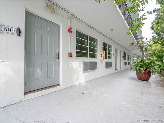 2nd image of 1524 Lenox Ave #509