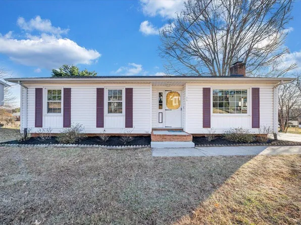 2718 Fletcher St, Salem, VA 24153