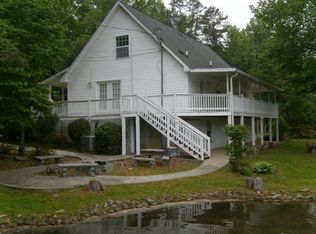 715 Coweeta Lake Cir, Otto, NC 28763
