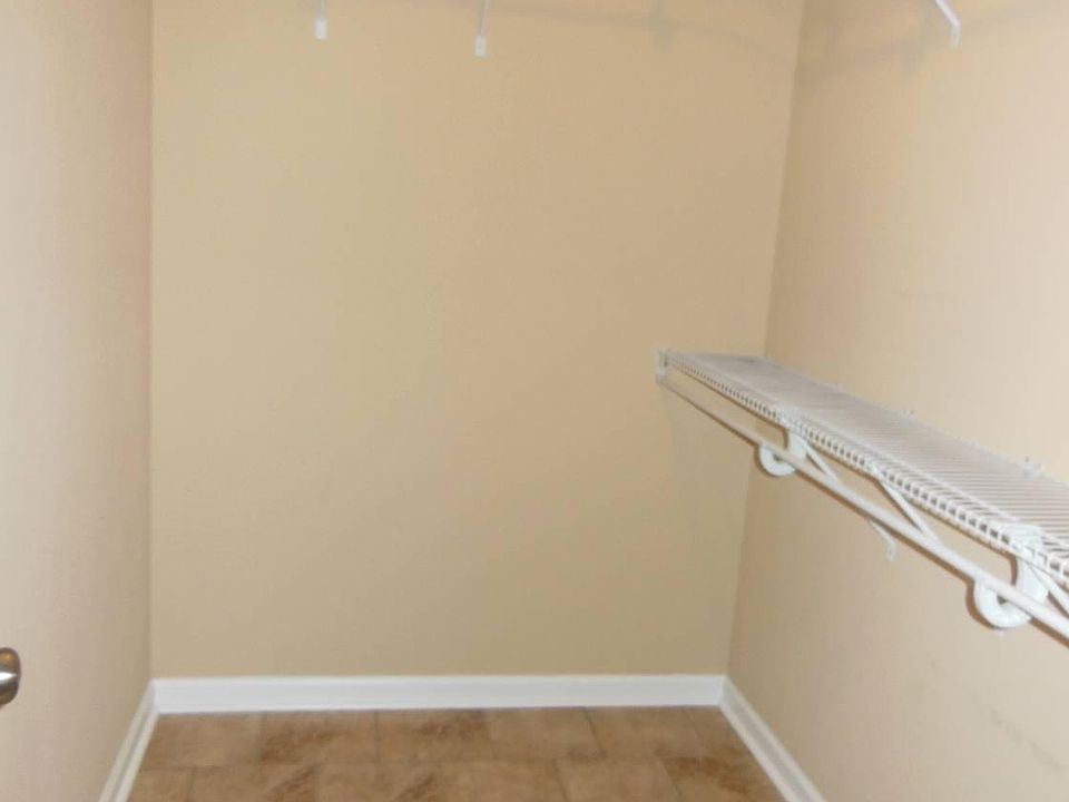 2nd image of 1214 Allen St
