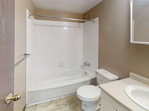 5th image of 5117 44th St #108