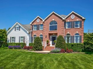 6 Perry St, Far Hills, NJ 07931