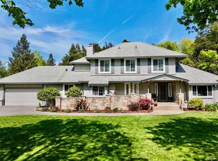 312 Countryside Dr, Santa Rosa, CA 95401