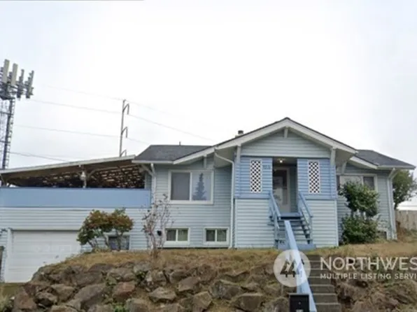 9216 20th Avenue SW, Seattle, WA 98106