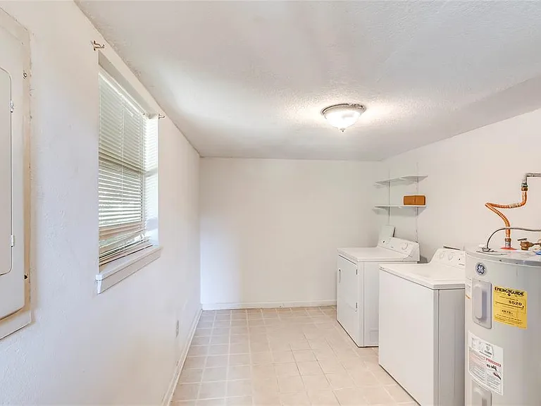 208 Westhaven Dr — Photo 28