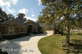 2nd image of 141 Holly Berry Ln