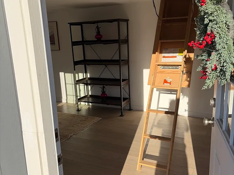 31 Adelaide Dr — Photo 10