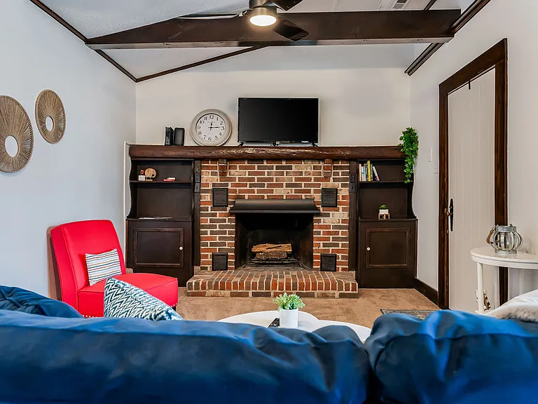 Poplar Hill Ln — Photo 6