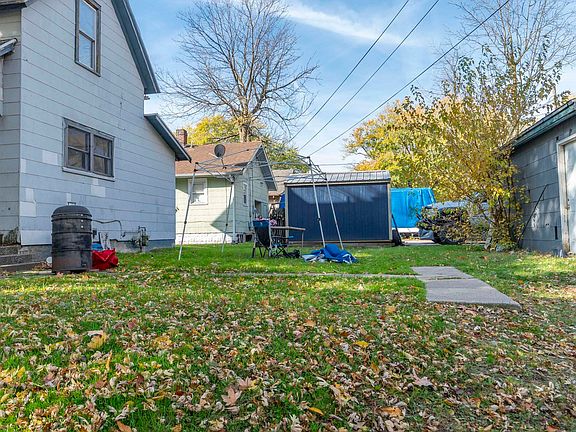 2nd image of 1815 Elwood Ave