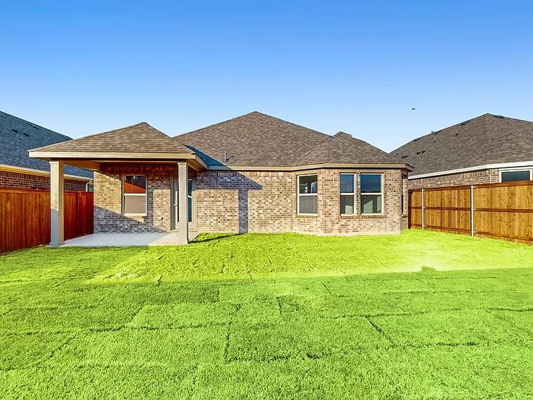 2700 Rambling Rd — Photo 11