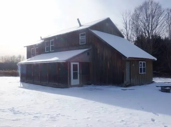 525 Edson Rd, Endicott, NY 13760