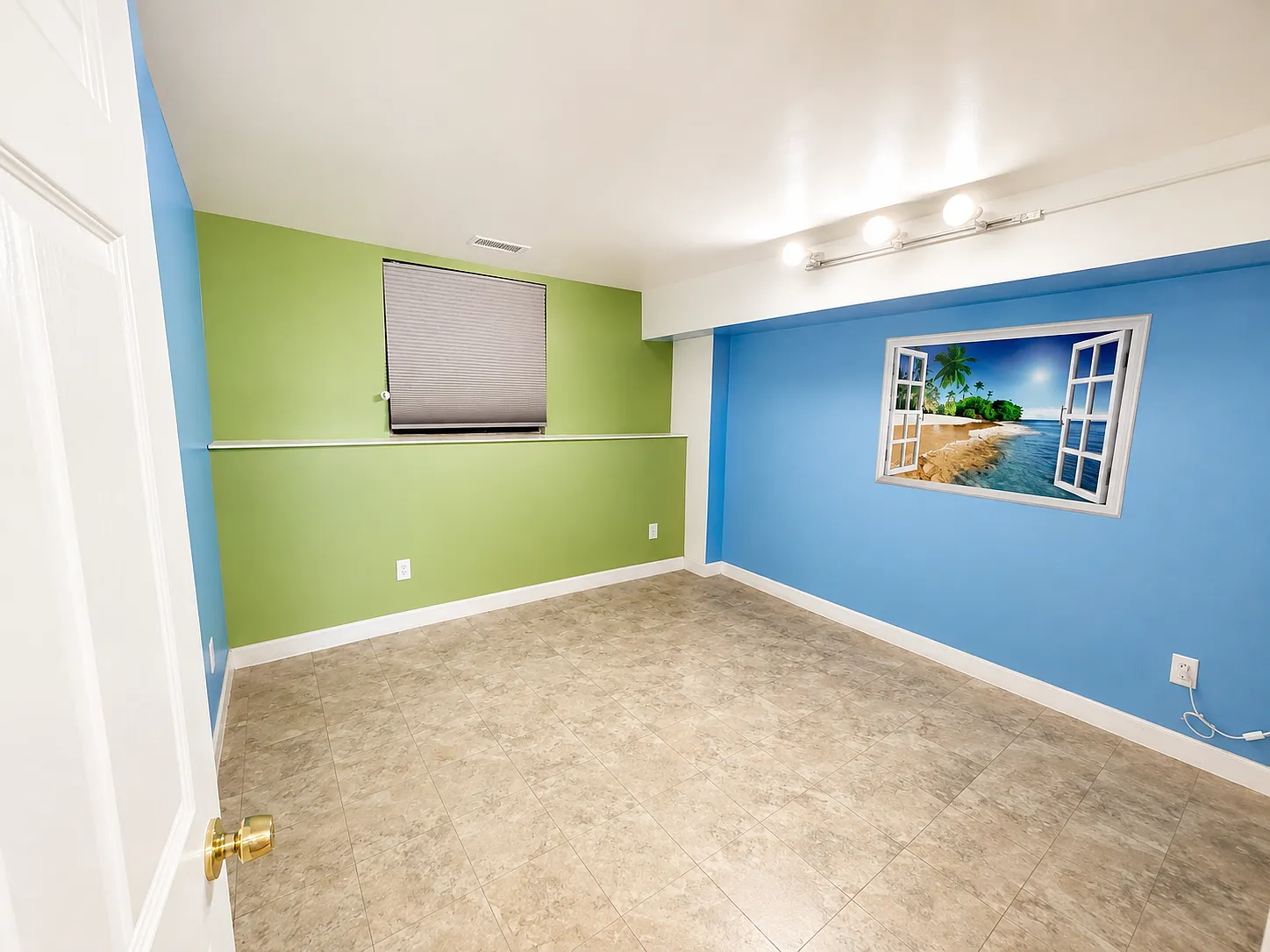 2 bed, $2,997 — Photo 2