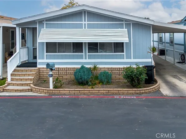 201 Road Runner Ln, Fountain Valley, CA 92708