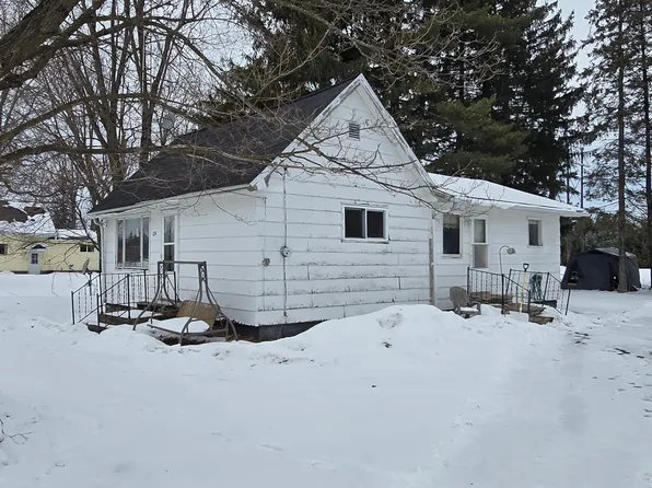 324 Center St, Antigo, WI 54409