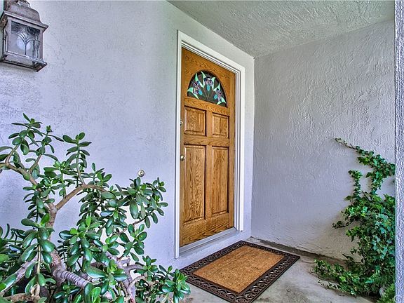 3rd image of 42721 Las Violettas Ct