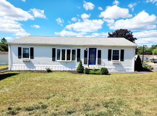 2 Puritan Rd, Taunton, MA 02780