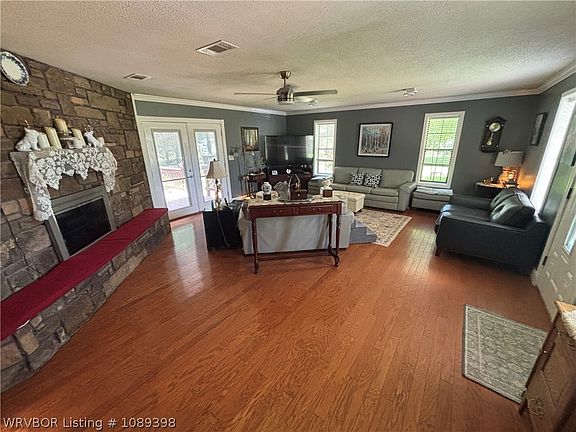 3rd image of 1639 Coles Chapel Cir