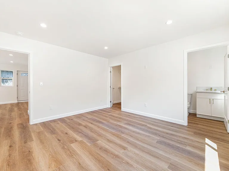 1512 S Durango Ave — Photo 11